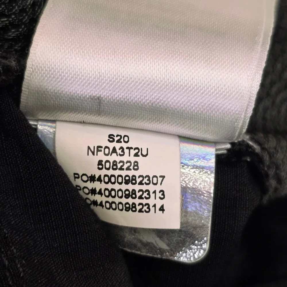 The North Face Mens XXL Adventure 7